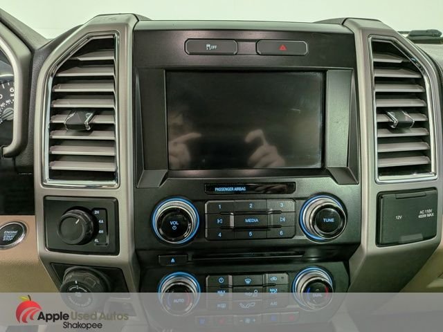 Used 2016 Black Ford Lariat image 20