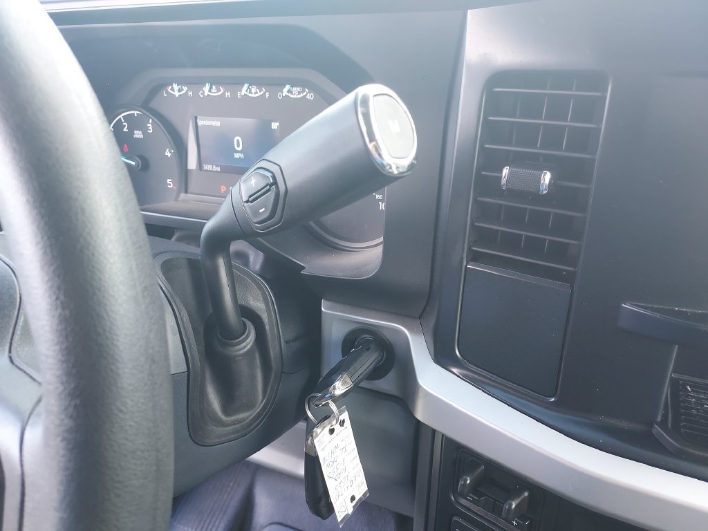 2025 Ford F-550 Super Duty Chassis Cab XL - Photo 23