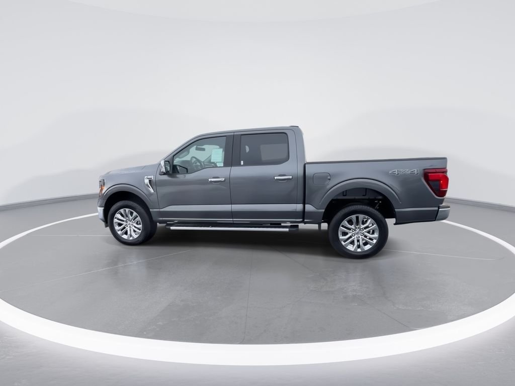 New 2026 Carbonized Gray Metallic Ford XLT image 5