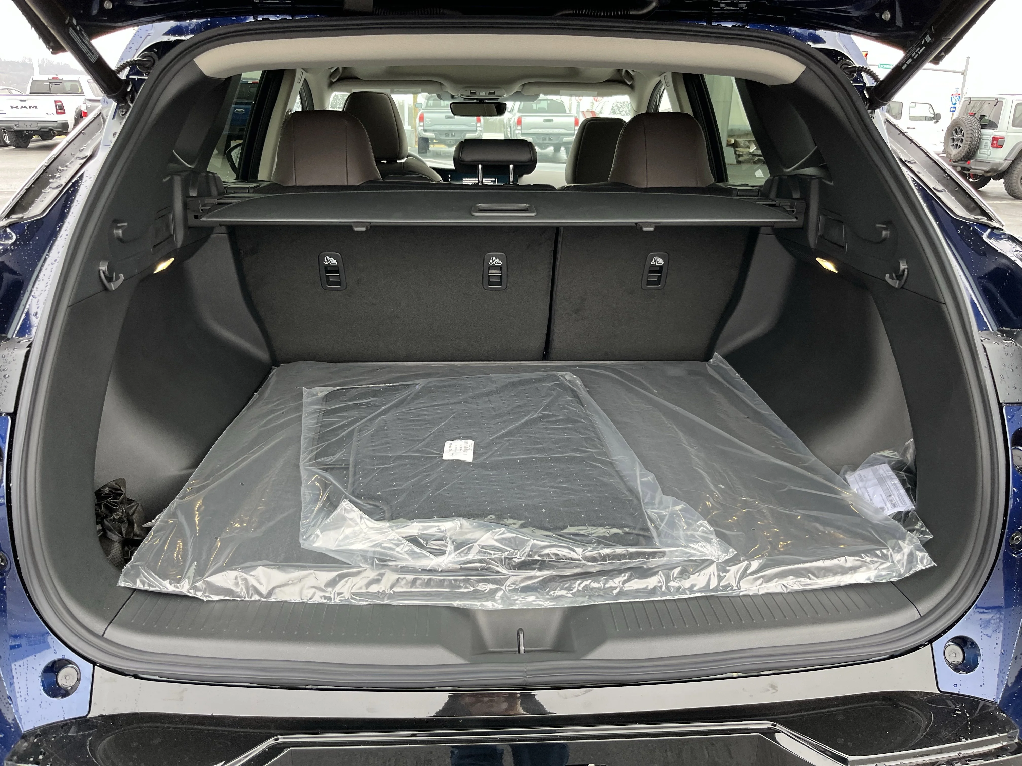 New 2026 Deep Ocean Blue Pearl Nissan Platinum image 5