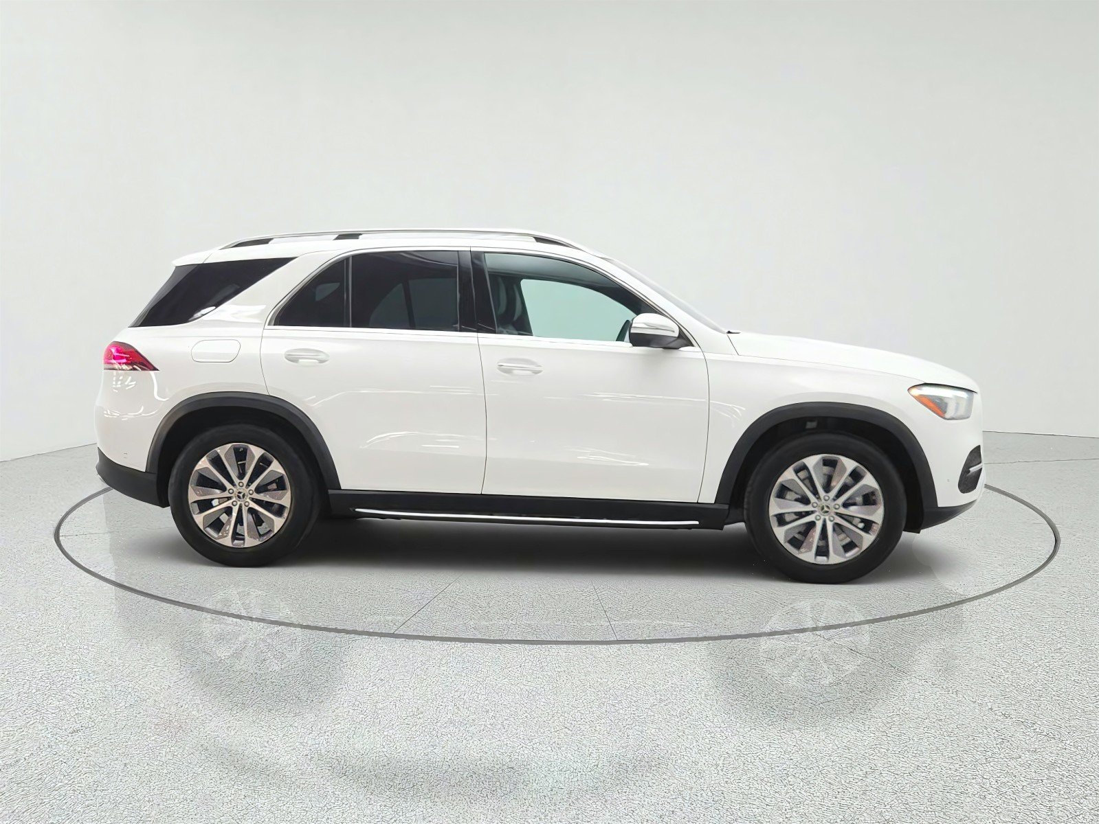Used 2023 Polar White Mercedes-Benz GLE 350 SUV image 4