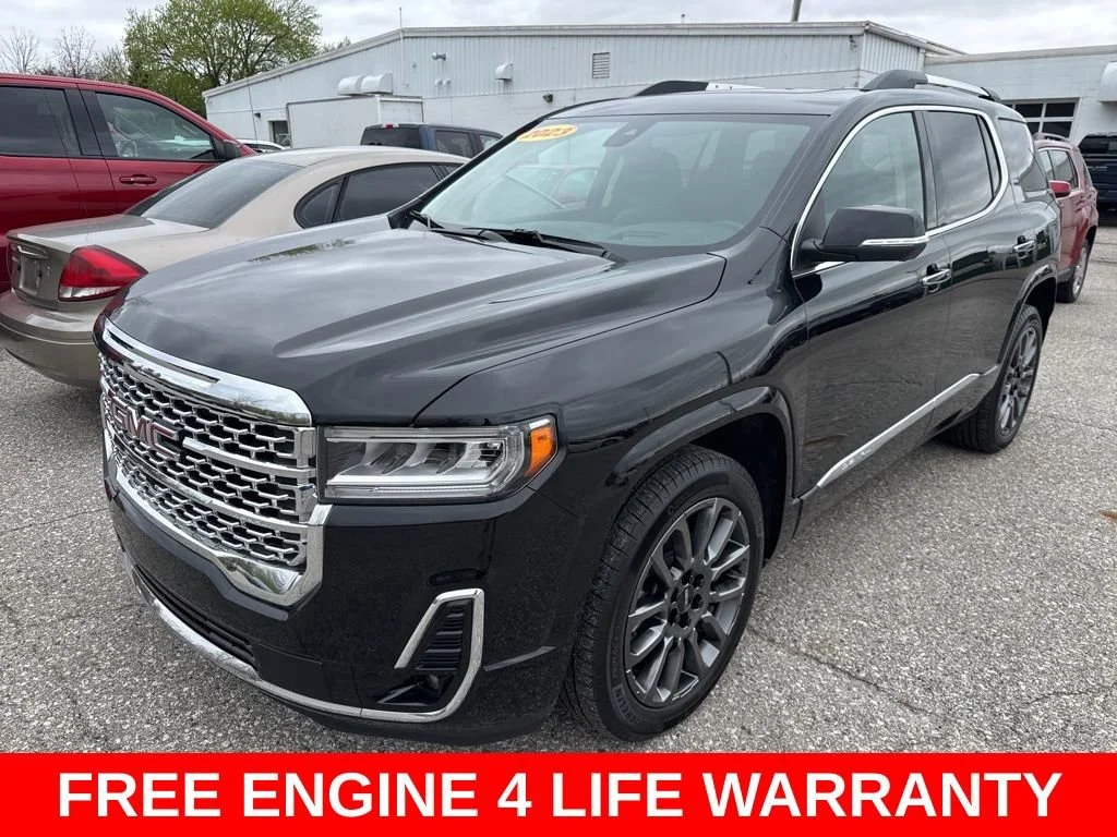 2023 GMC Acadia Denali AWD's photo