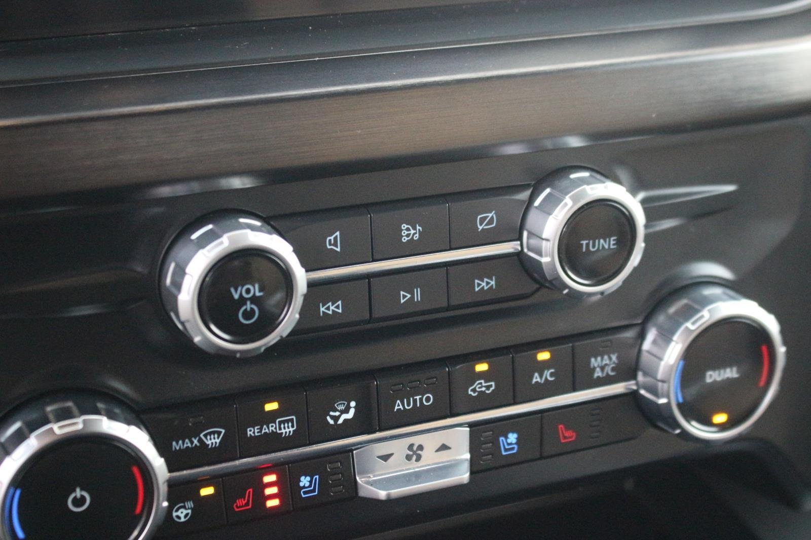 Used 2023 Black Ford XL image 23