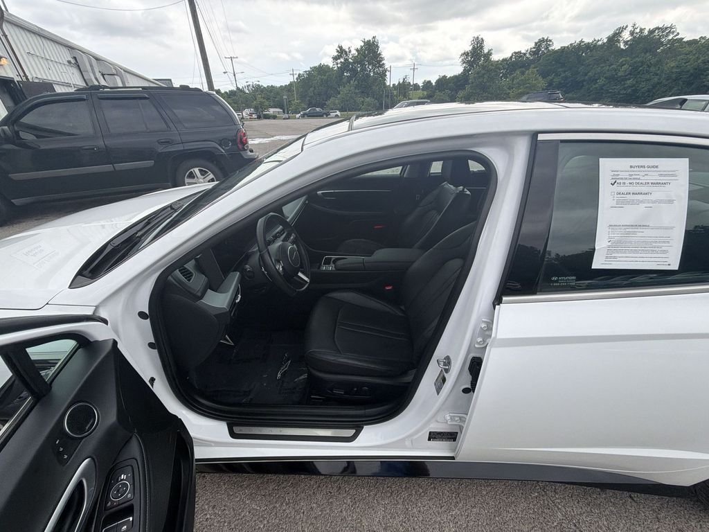 Used 2024 White Hyundai Limited image 11