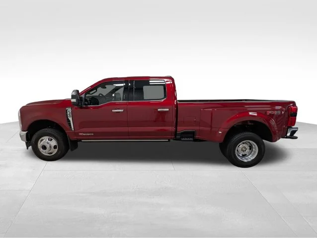 New 2026 Ruby Red Metallic Tinted Clearcoat Ford F-350® King Ranch® image 40