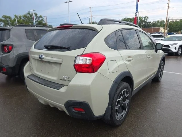Used 2014 Beige Subaru 2.0i Premium image 8