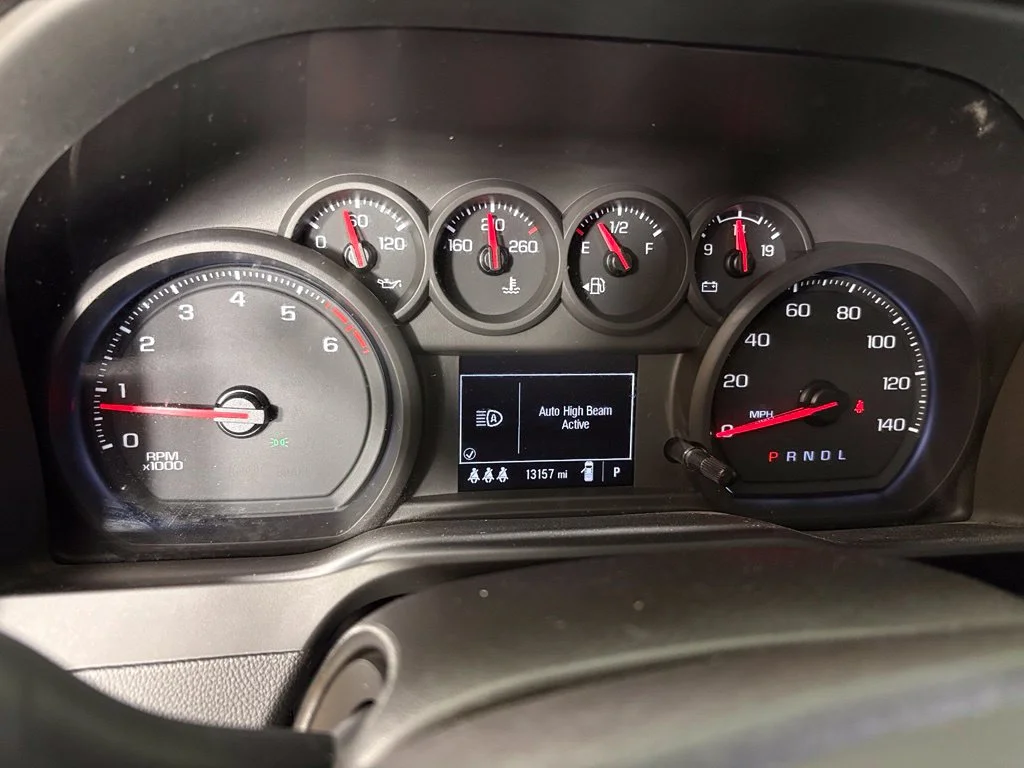 Used 2024 White GMC Pro image 21