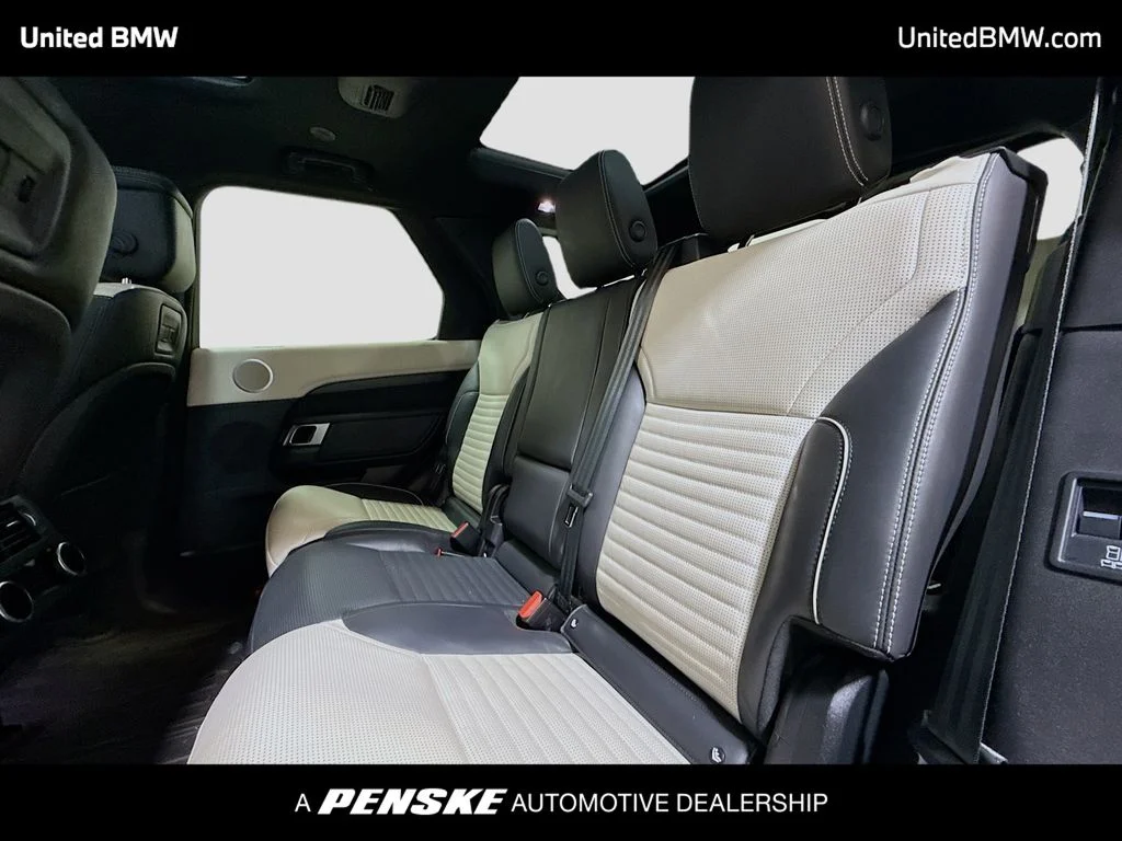 2023 Land Rover Discovery HSE R Dynamic - Photo 13