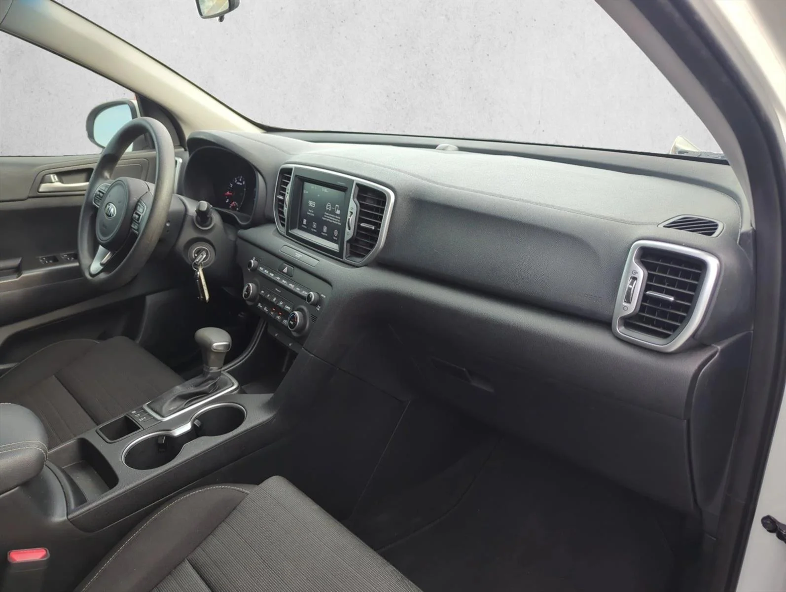 Used 2017 Clear White Kia LX image 24