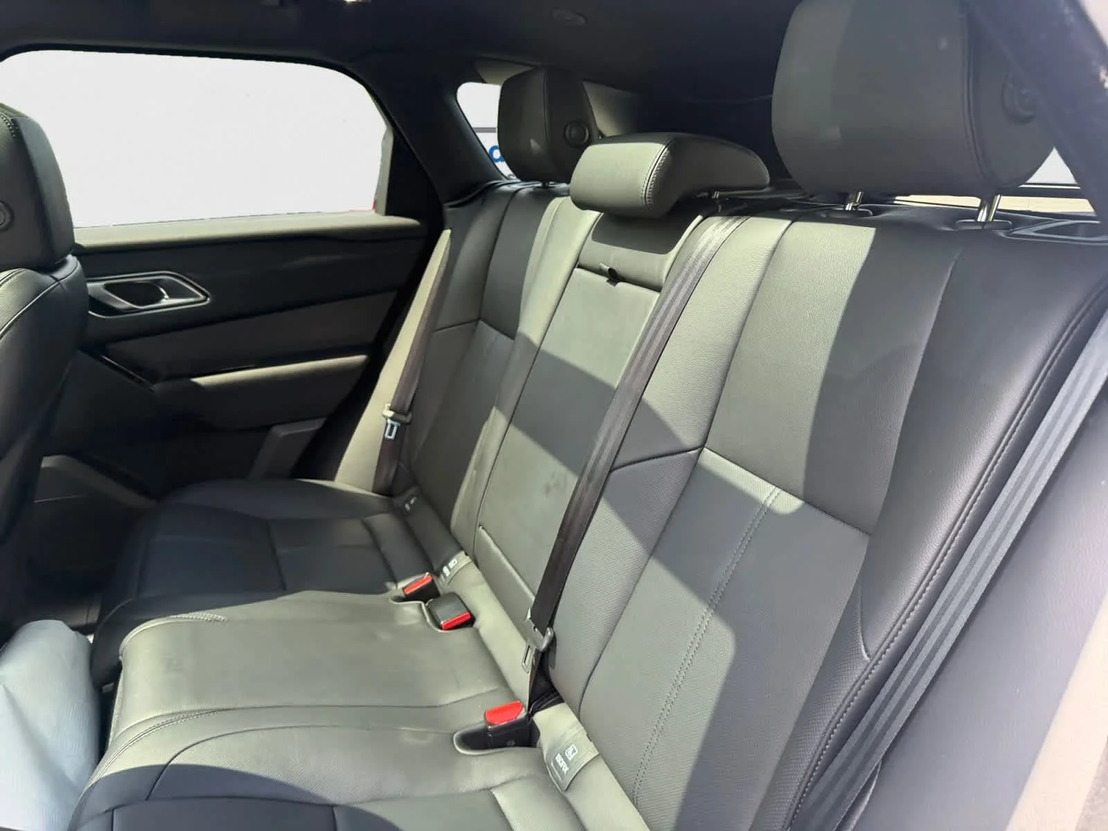 2025 Land Rover Range Rover Velar Dynamic SE - Photo 18