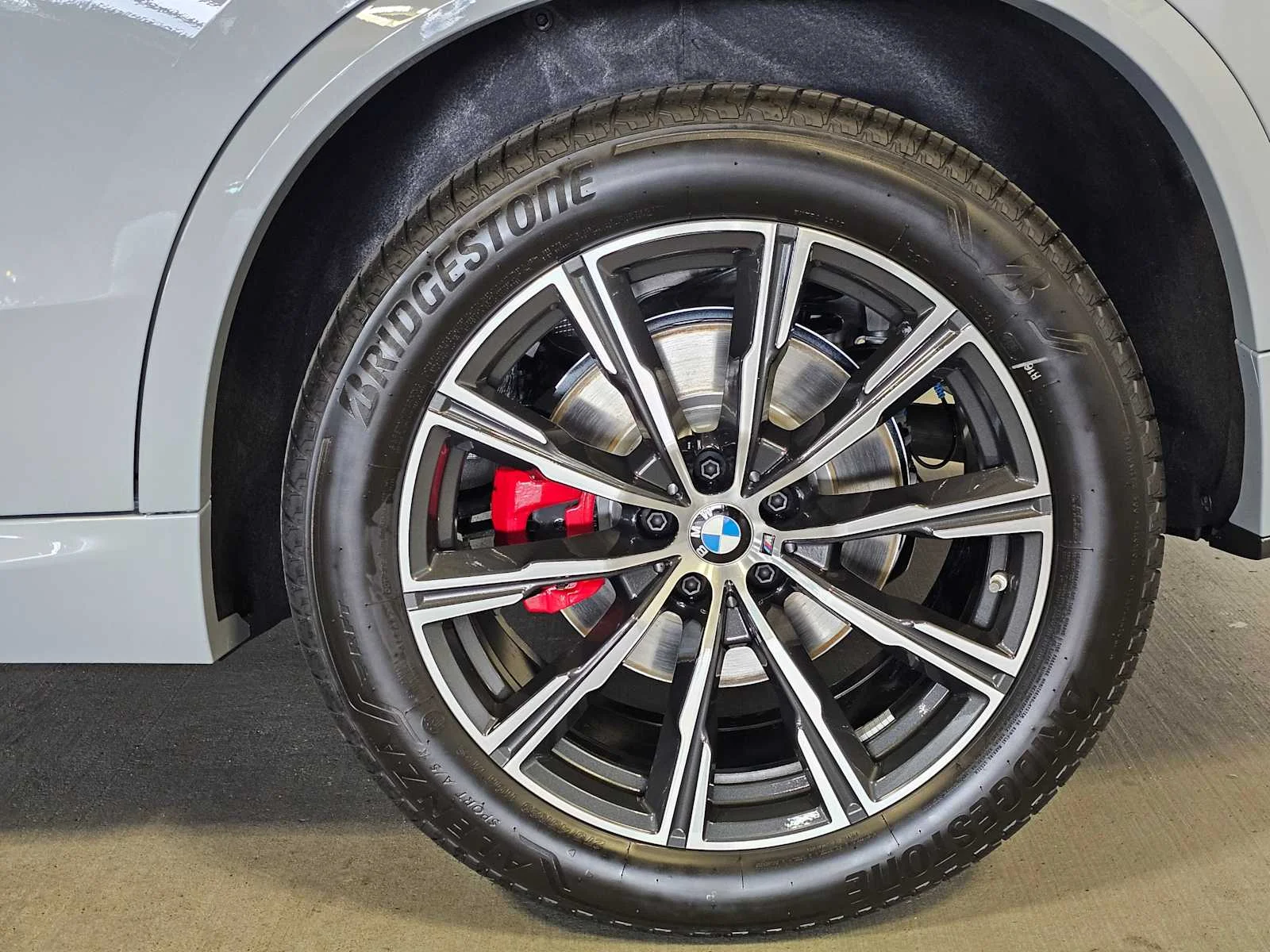 New 2026 Brooklyn Grey Metallic BMW xDrive40i image 8