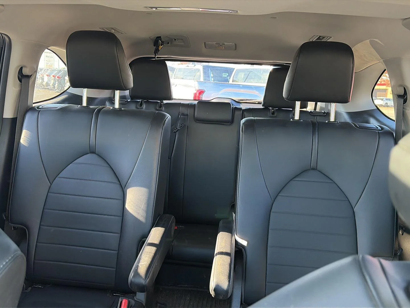 Used 2021 Midnight Black Metallic Toyota XLE image 14