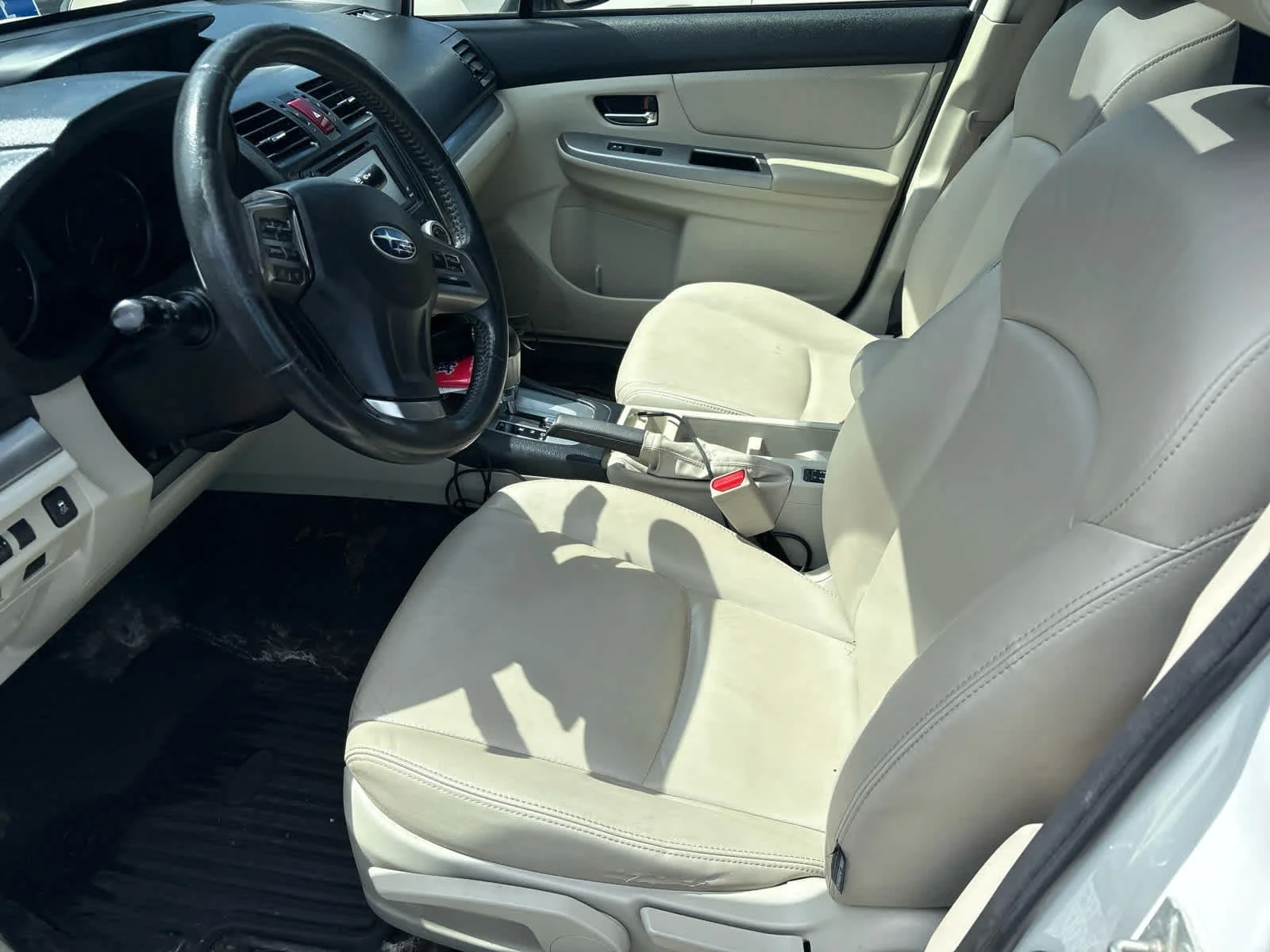 Used 2014 Satin White Pearl Subaru Touring image 9
