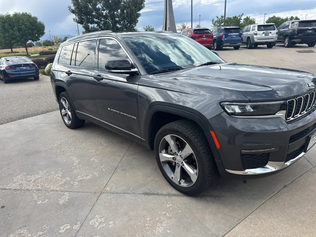 Used 2021 Baltic Gray Metallic Clearcoat Jeep Limited image 7