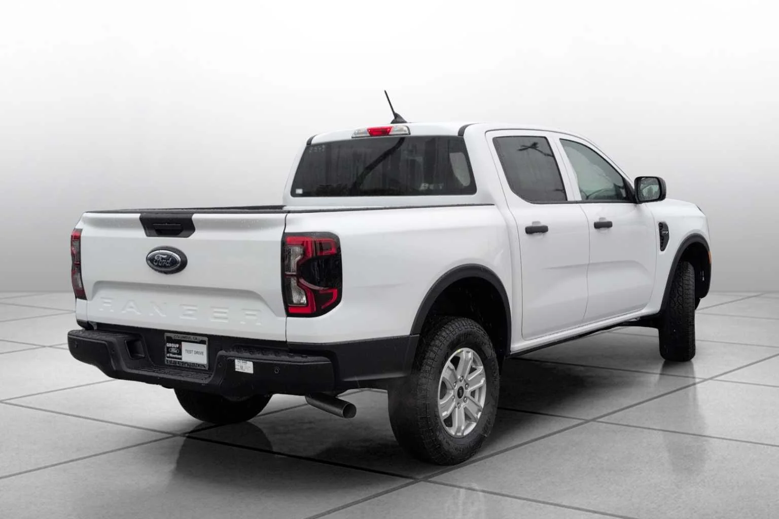New 2026 Oxford White Ford XL image 14