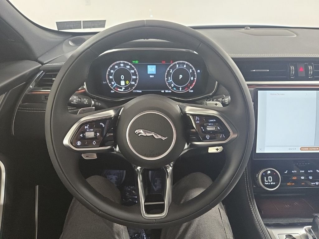 2026 Jaguar F-Pace R-Dynamic S - Photo 10
