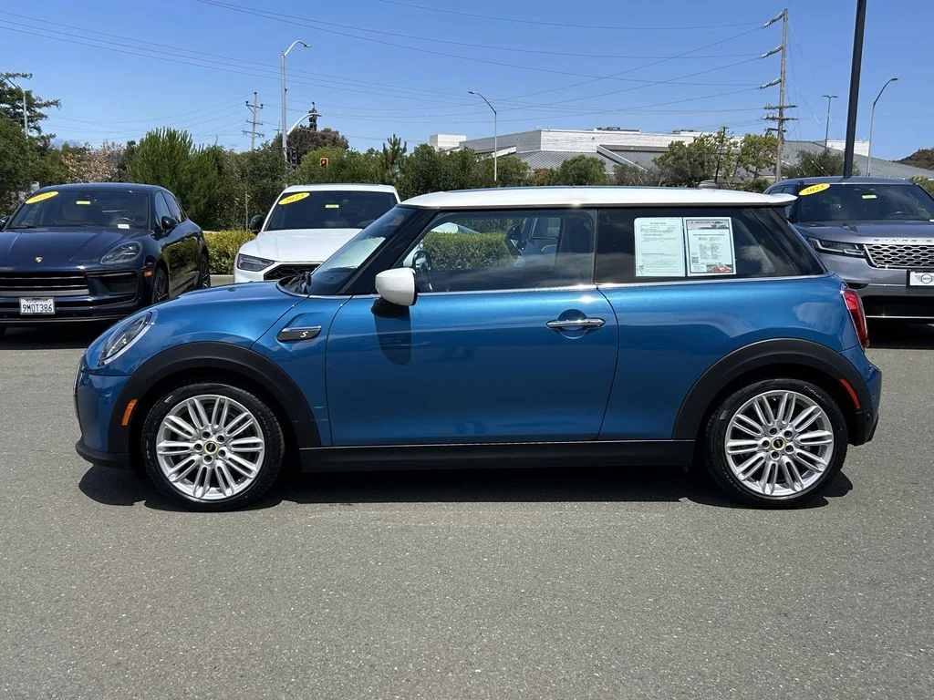 Used 2024 MINI Hardtop 2 Door SE with VIN WMW13DJ08R2V90805 for sale in Corte Madera, CA