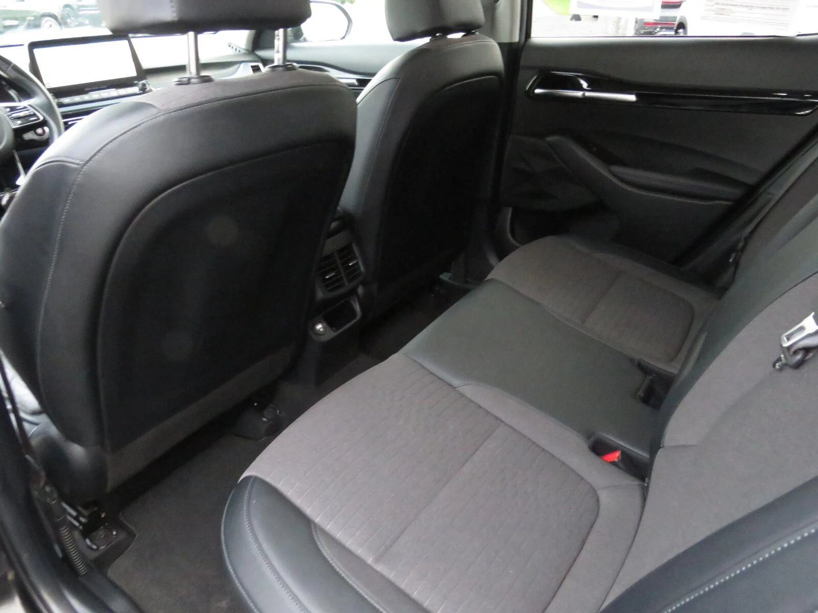 Used 2022 Cherry Black Kia S image 23
