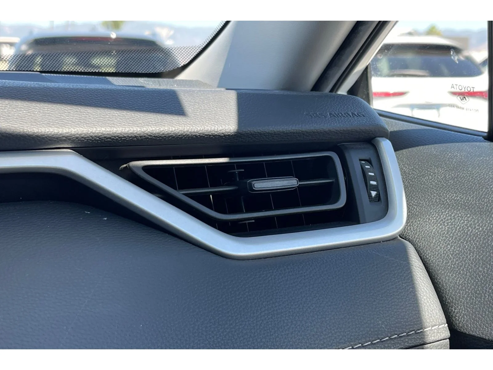 Used 2023 Ice Cap Toyota Hybrid LE image 30