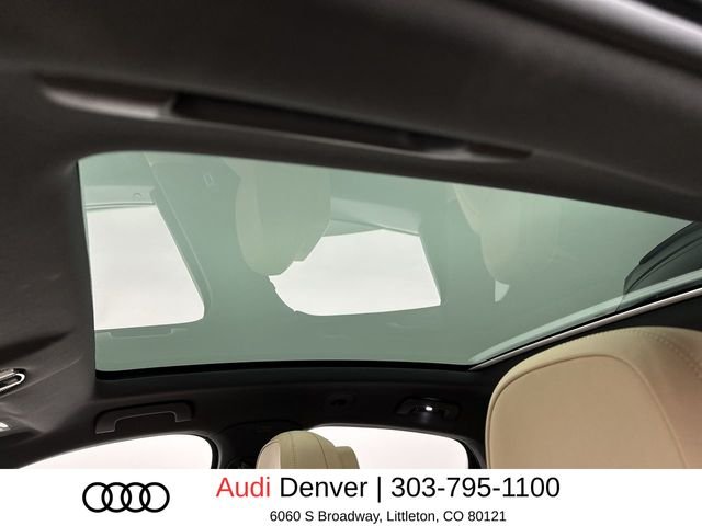 Used 2023  Porsche Base image 22