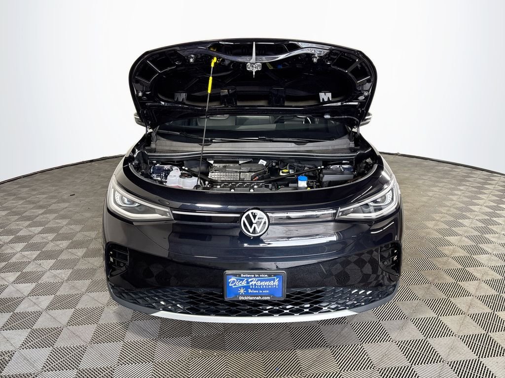 Certified Used 2023 Deep Black Pearl Volkswagen Pro S Plus image 24