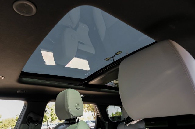 Used 2026 Gray Land Rover S image 5