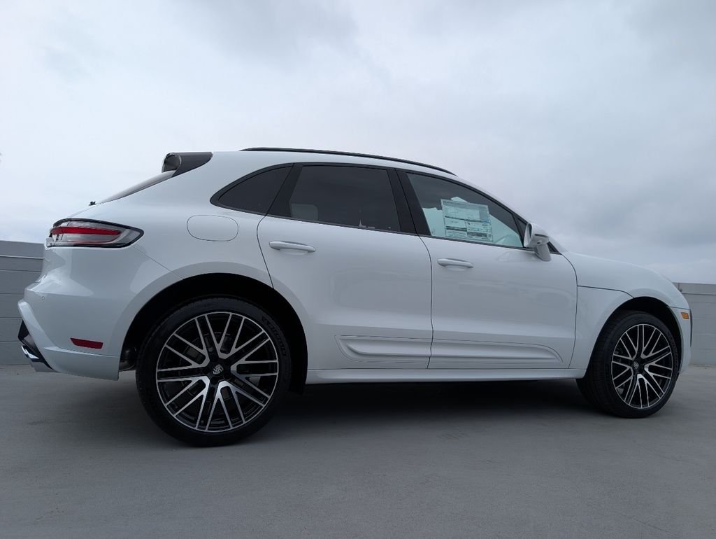 2026 Porsche Macan S - Photo 24
