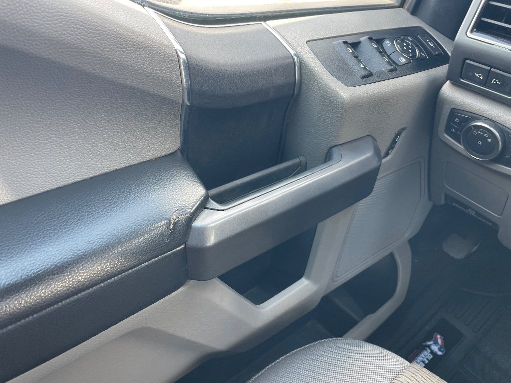 Used 2022 Iconic Silver Metallic Ford XLT image 13
