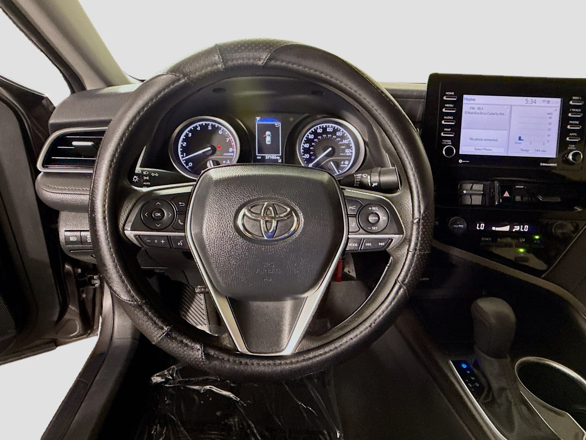 Used 2022 Predawn Gray Mica Toyota LE image 9