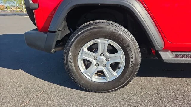 Used 2020 Red Jeep Unlimited Sport S image 25