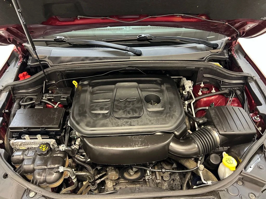 Used 2019 Red Jeep Laredo E image 33