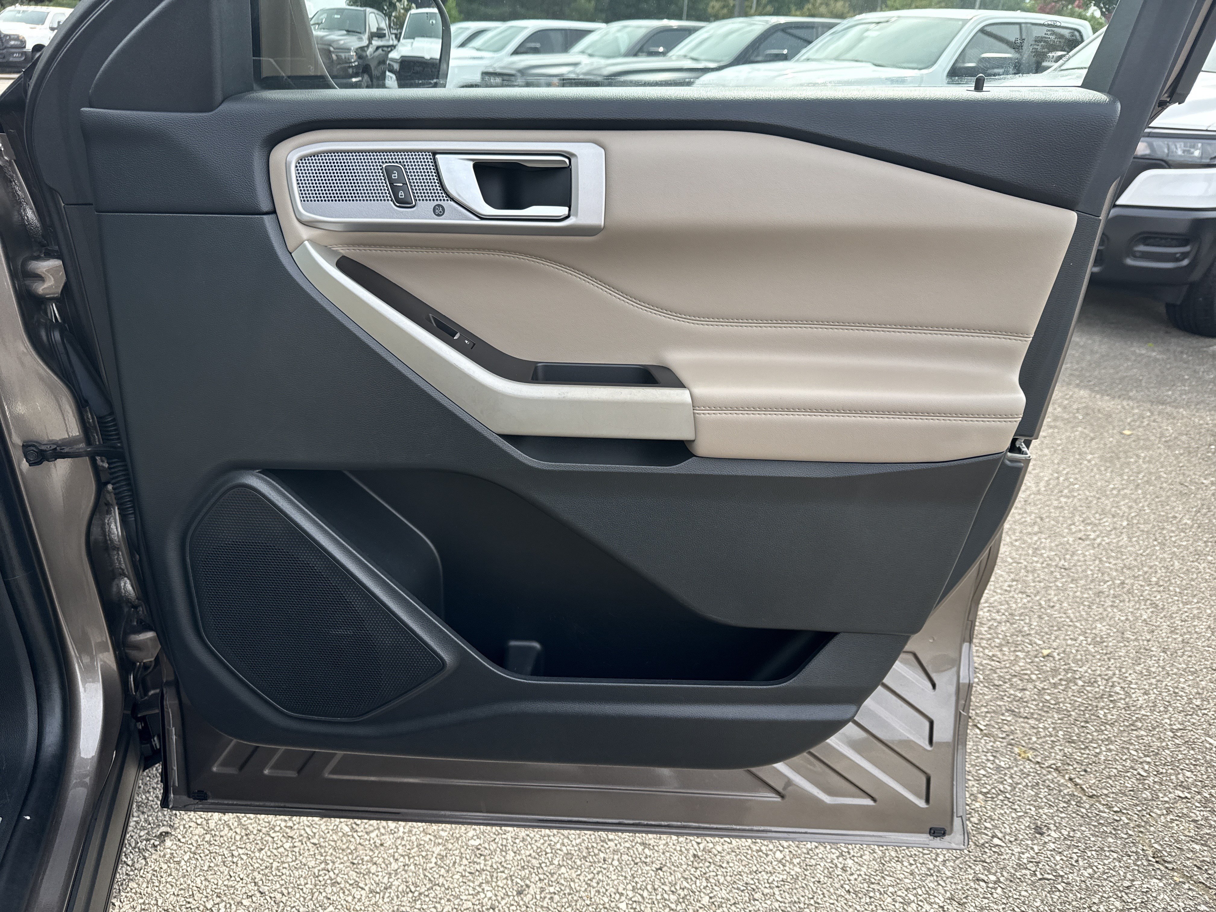 Used 2021 Gray Ford Limited image 15