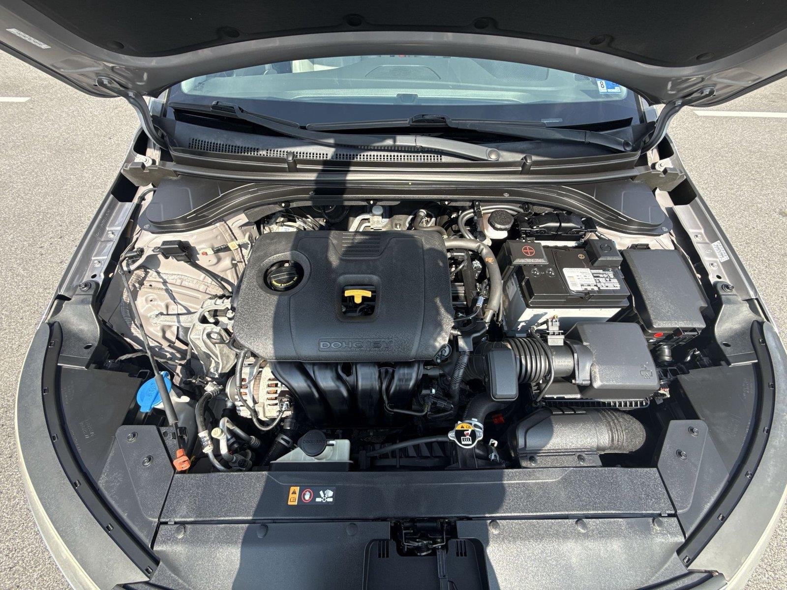 Used 2020 Fluid Metal Hyundai Limited image 38