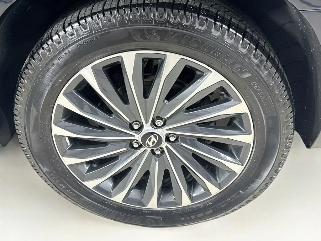 Used 2023 Moonlight Cloud Hyundai Calligraphy image 44