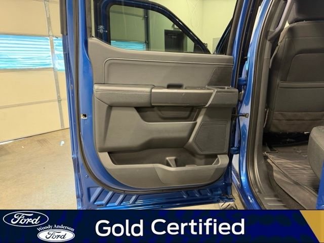 Used 2023 Atlas Blue Metallic Ford XLT image 25