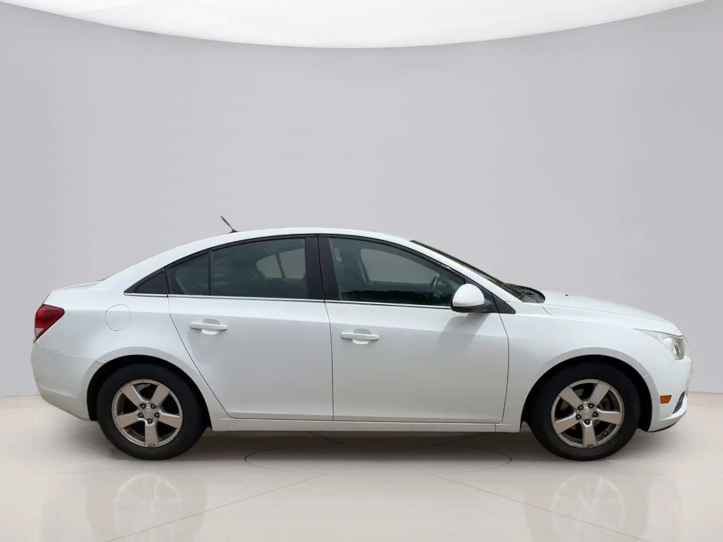 Used 2014 White Chevrolet 1LT image 6