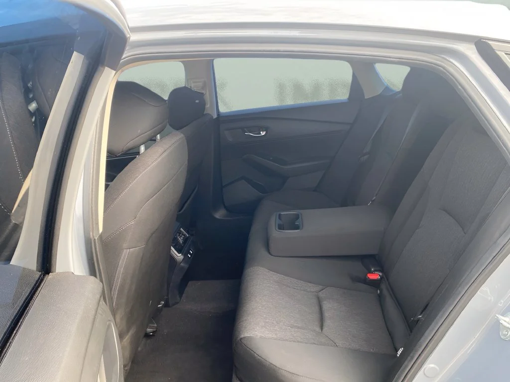 Used 2025 Gray Honda SE image 9
