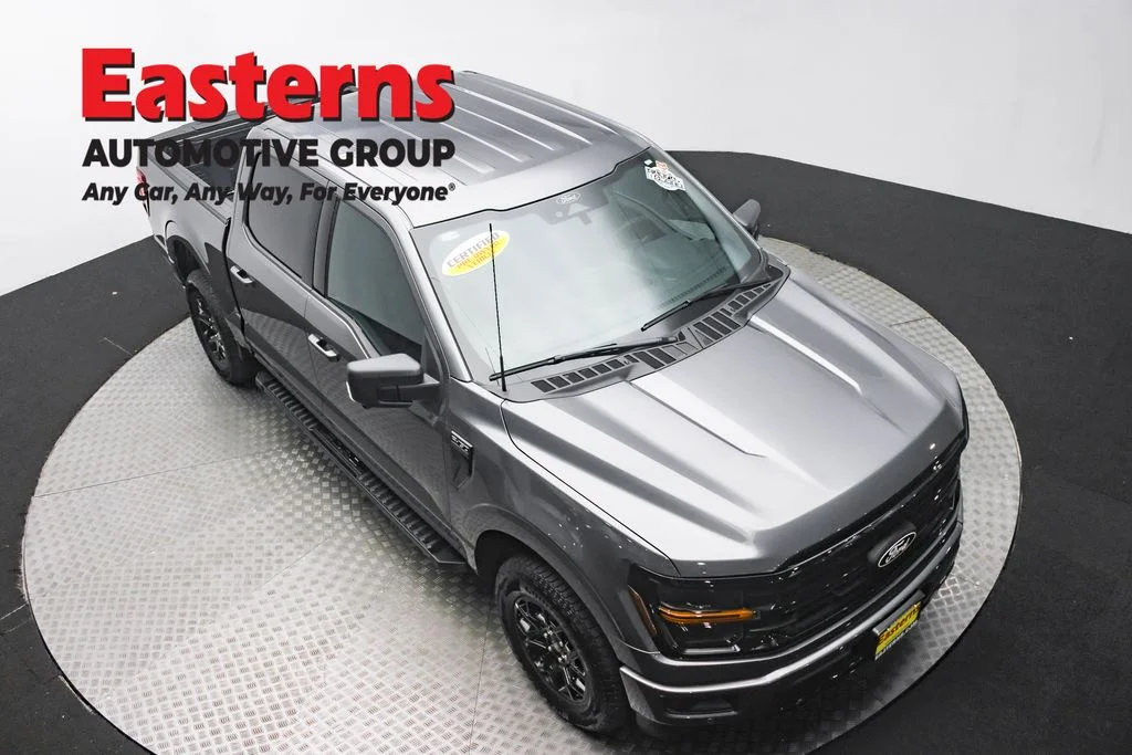 Used 2024 Gray Ford XLT image 3