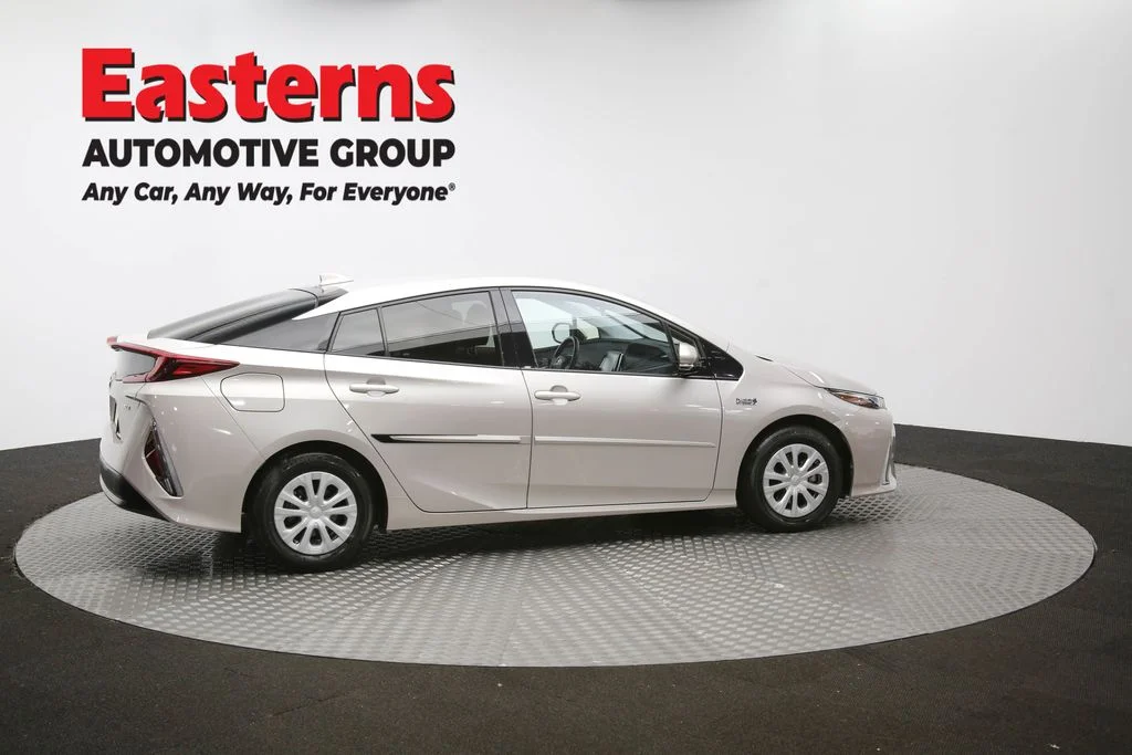 Used 2020 Gray Toyota XLE image 41