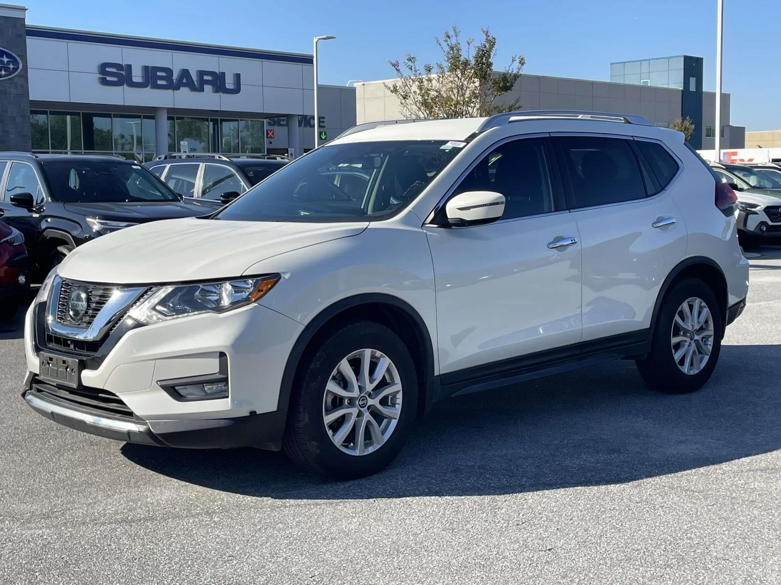 Used 2020 Pearl White Tricoat Nissan SV image 24