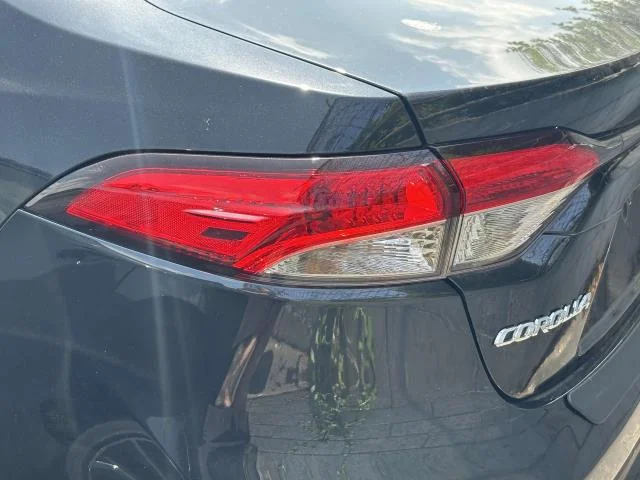 2022 Toyota Corolla LE - Photo 8