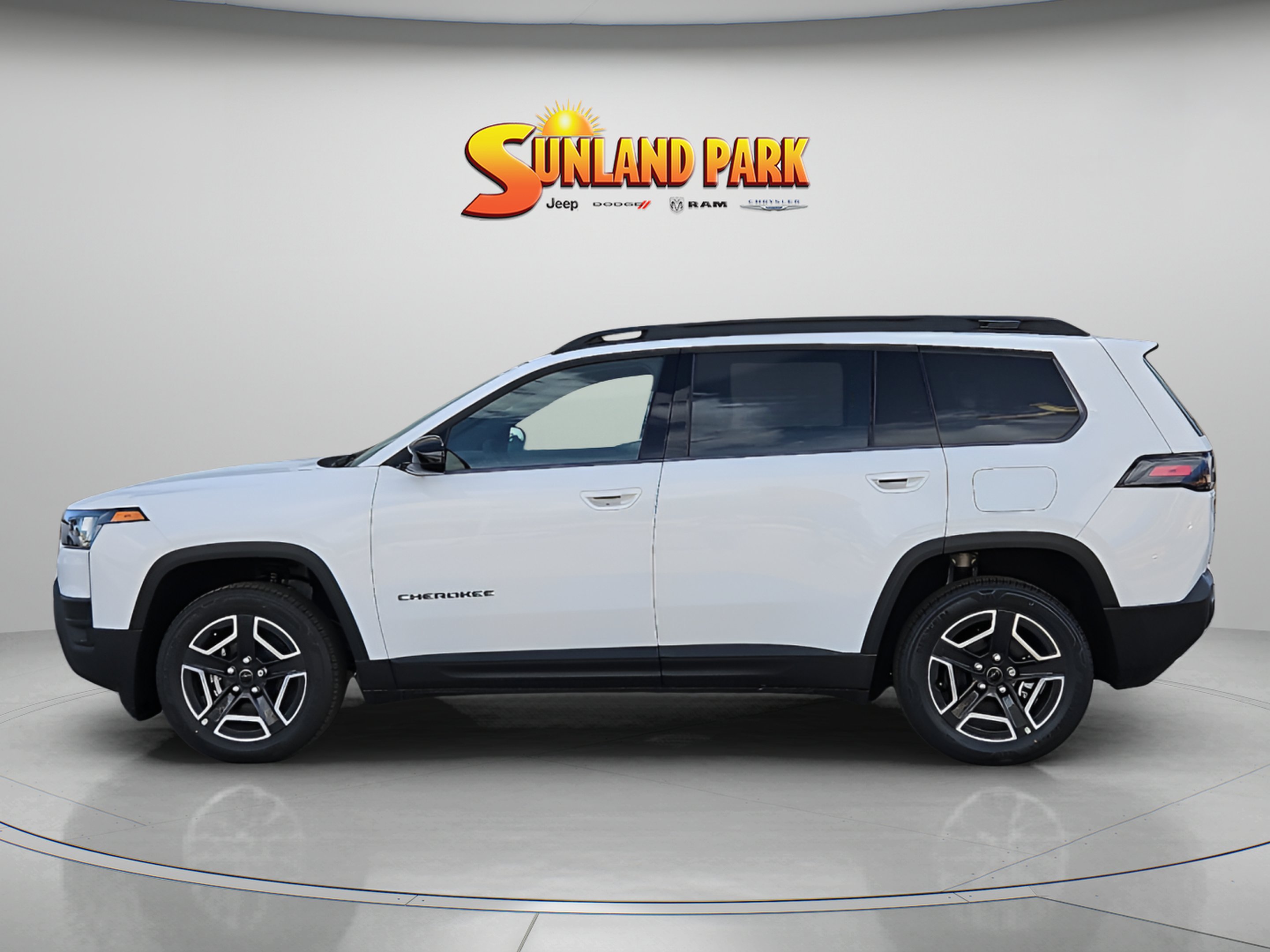 New 2026 Bright White Clear-Coat Exterior Paint Jeep Laredo image 3