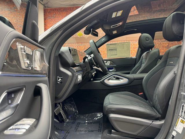 New 2026 MANUFAKTUR Silicon Grey Mercedes-Benz GLS 63 AMG® image 55
