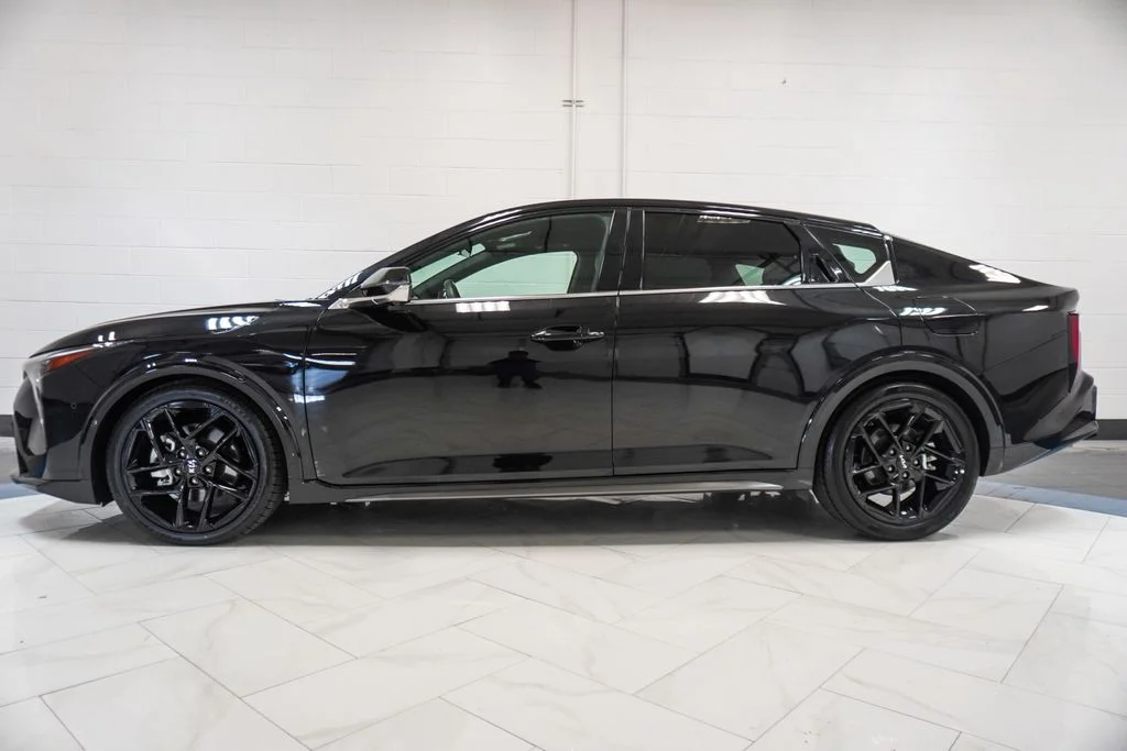 Used 2025 Black Kia GT-Line Turbo image 31