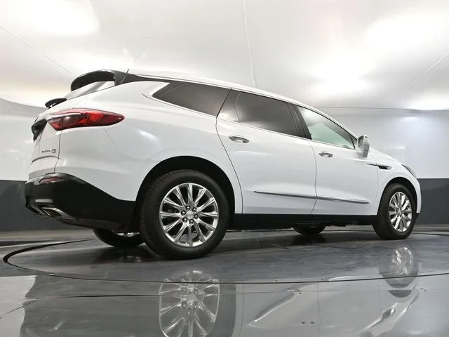 Used 2019 White Buick Essence image 54