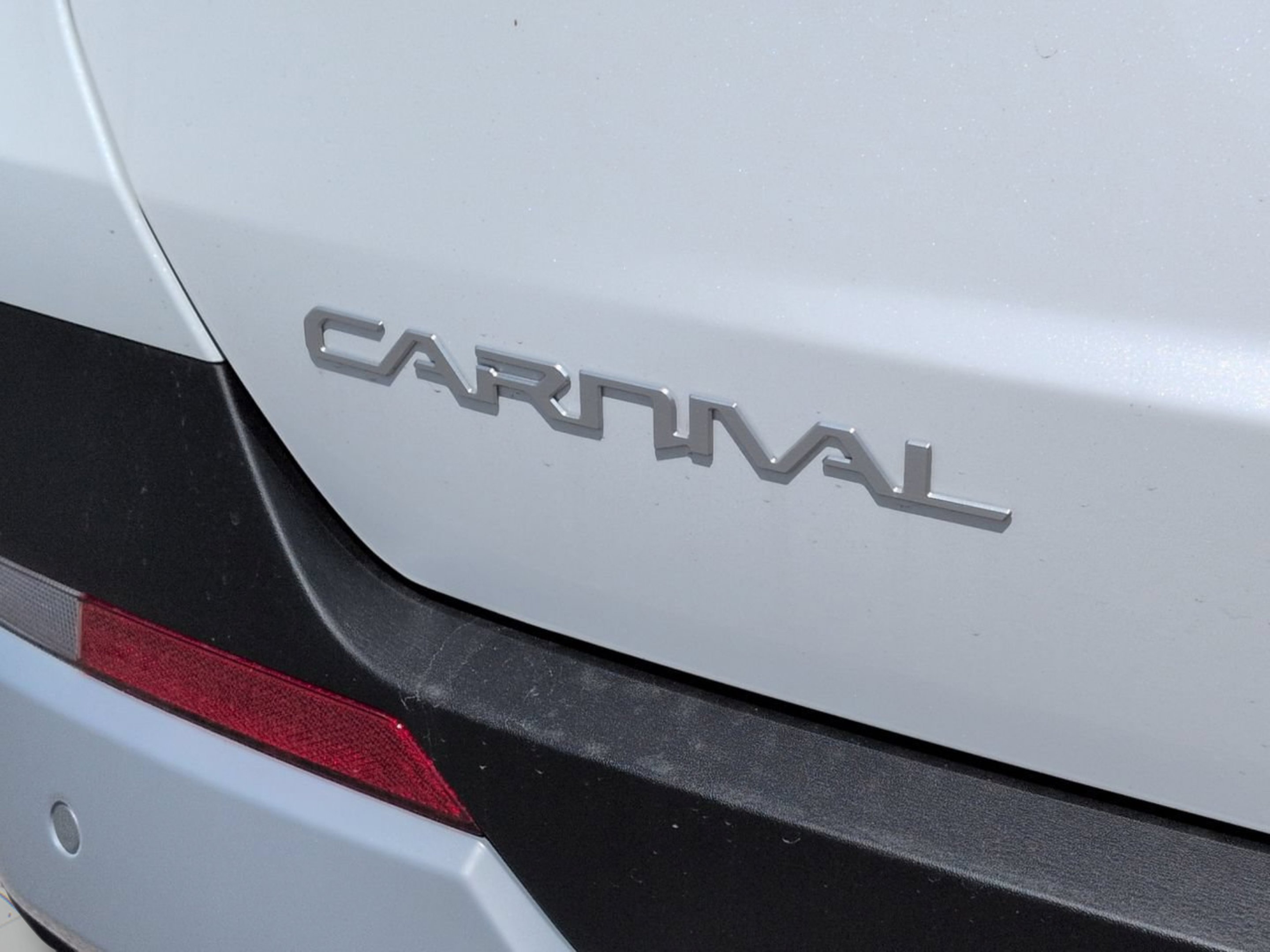 New 2026 Snow White Pearl Kia LXS image 35