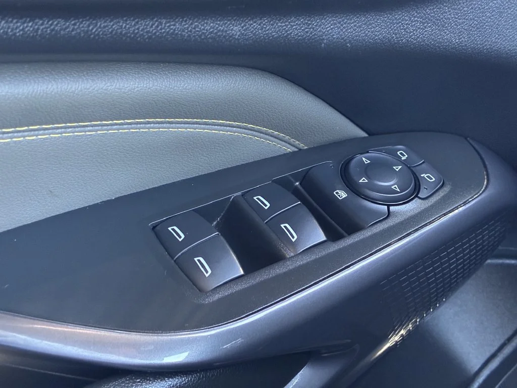 Used 2025 Mosaic Black Metallic Chevrolet ACTIV image 16