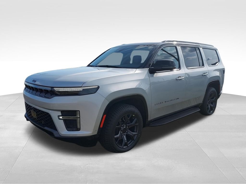 New 2026 Silver-Zynith Exterior Paint Jeep Upland image 4