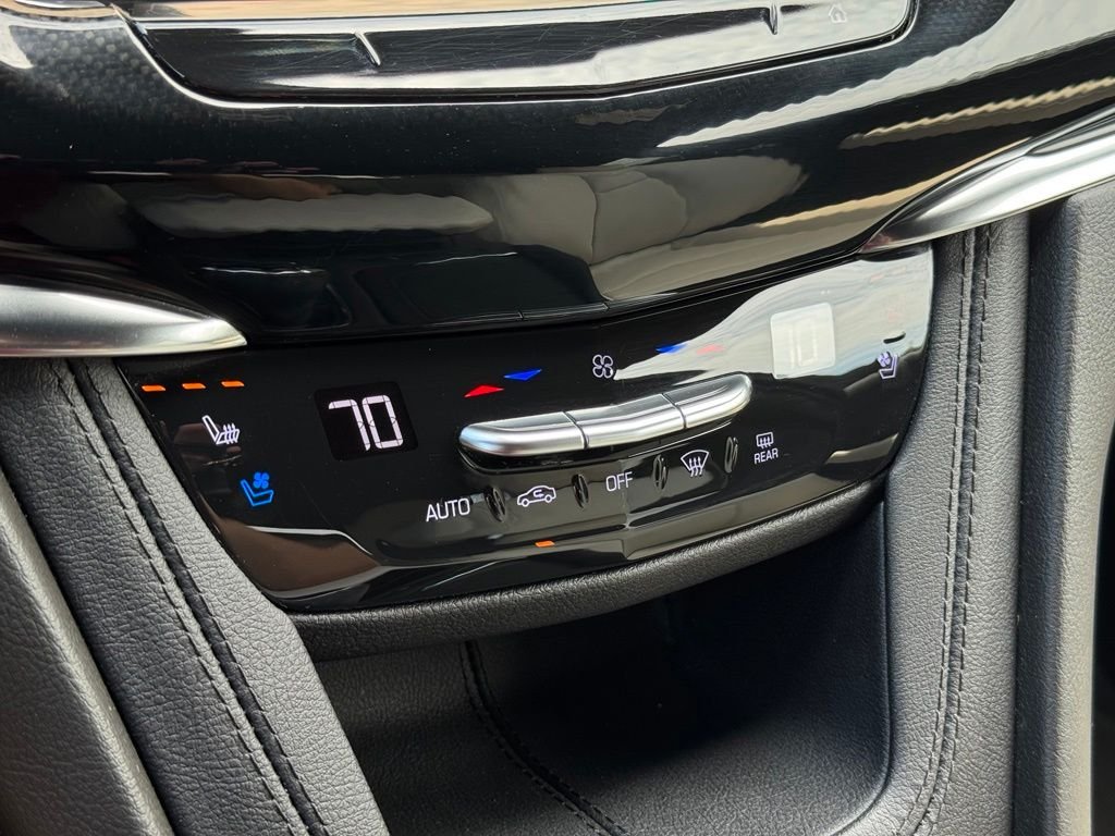 2023 Cadillac XT6 Sport - Photo 36