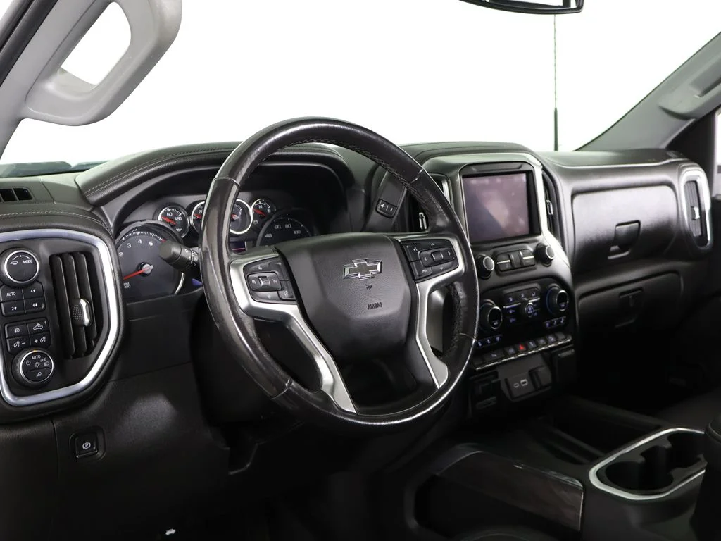 Used 2022 Summit White Chevrolet LTZ image 31